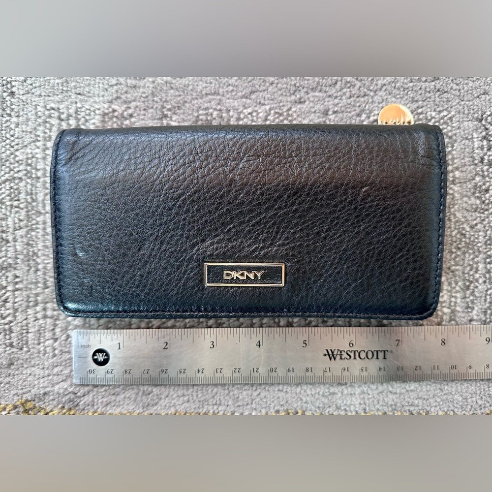 DKNY black leather wallet